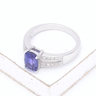 MALORY RARE COLOR CHANGE TANZANITE & DIAMOND RING IN 14K WHITE GOLD - RING SIZE 7.5 by EQUALLI.COM